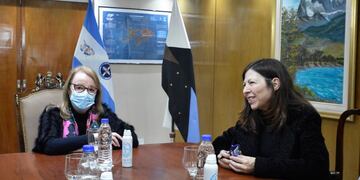 Alicia Kirchner y Silvina Batakis, reunidas en Río Gallegos.