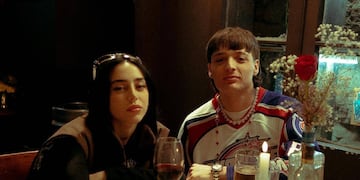 Los artistas hicieron un remix de "Por las noches" en 2021.