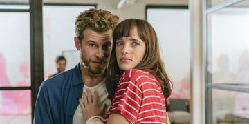 Loco por ella, la nueva comedia de Netflix.