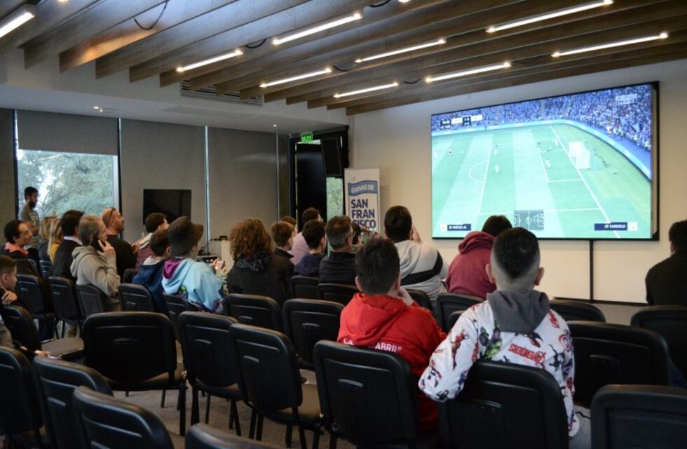 Copa Fifa E-Sport en la Tecnoteca con gran afluencia de competidores