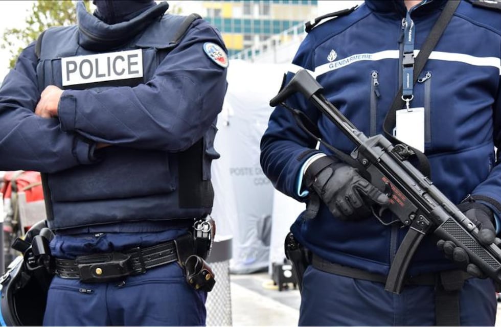 Francia: intentó abusar sexualmente de una mujer pero ella le arrancó la lengua y se la entregó a la policía