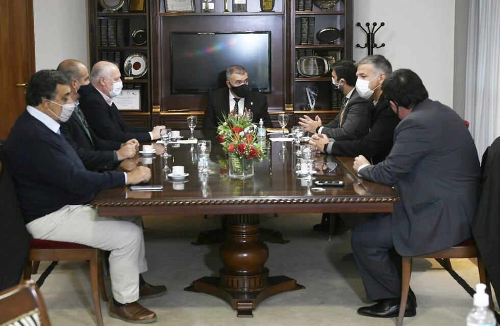 El vicegobernador Osvaldo Jaldo se reunió con concejales de Yerba Buena