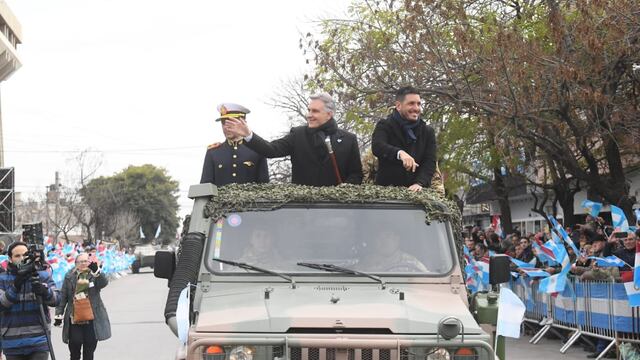 Llaryora encabeza el acto en Río Tercero, junto con el intendente Ferrer.