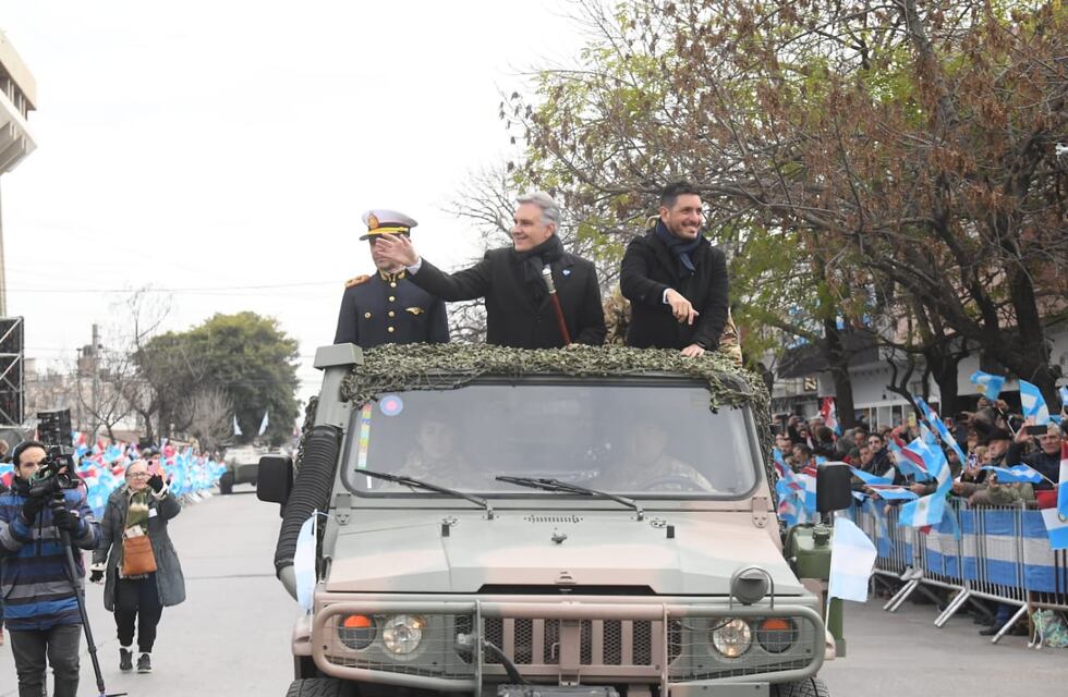 9 de julio en Córdoba: Martín Llaryora encabezó el acto oficial en Río Tercero