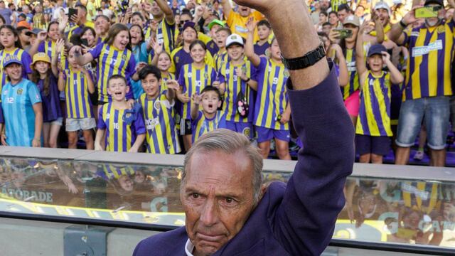 El Gigante de Arroyito ovacionó a Miguel Ángel Russo.