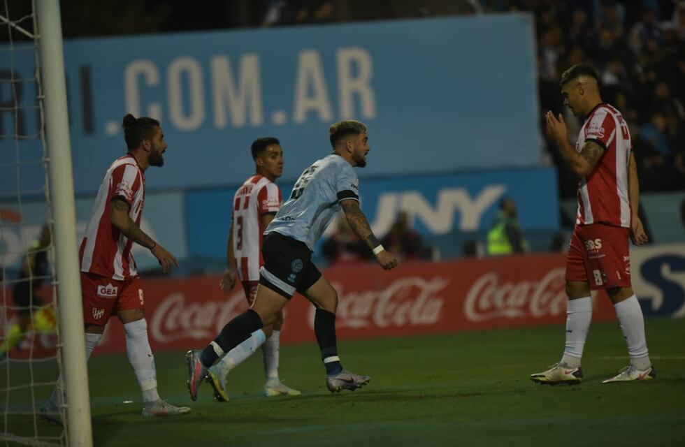 Video: Alejandro Rébola hizo valer la ley del ex, para que Belgrano le gane a Instituto