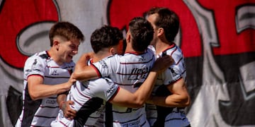 El Negro terminó en el sexto lugar del grupo B.