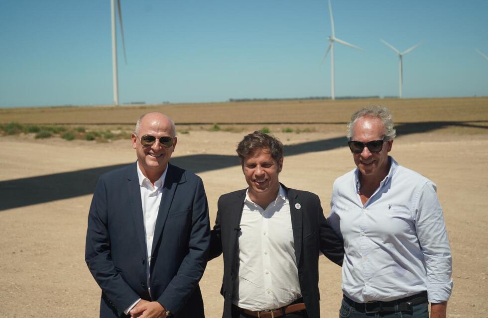 Uset participó de la recorrida del parque eólico junto al gobernador Axel Kicillof