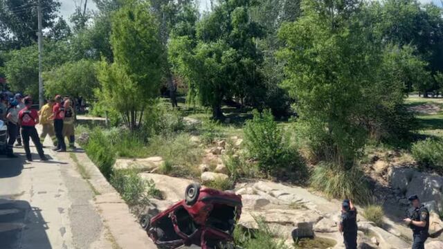 El siniestro ocurrió este domingo, sobre la ruta 15. (Policía de Córdoba)