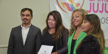 La Cámara de Diputados de Jujuy entregó a autoridades de la SAC Regional Jujuy una copia de la resolución que declara "de Interés Legislativo" las Jornadas de Cardiología 2024.