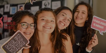 Jóvenes futuras lideres de Ansenuza. (Foto: Sitio Web Lideres de Ansenuza).