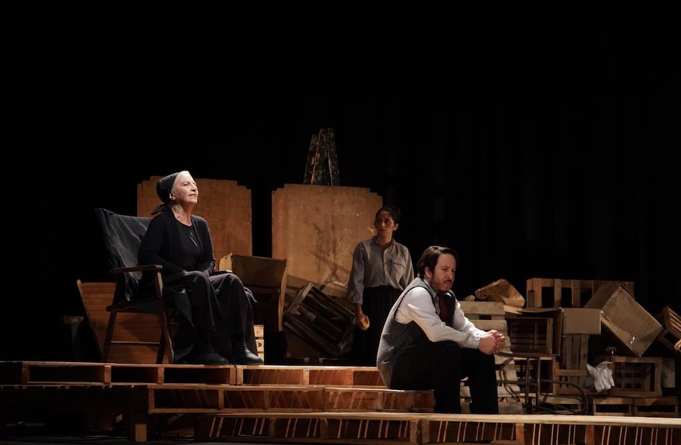 Este sábado, última función de febrero de “La Revuelta” en el Teatro Colón