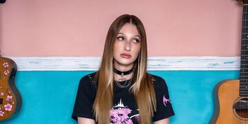 Quién es Yami Safdie, la tiktoker argentina que lanzó su álbum debut y ya sumó más de un millón de reproducciones