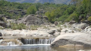 Paso de las Tropas se ubica unos seis kilómetros al sur de Nono.