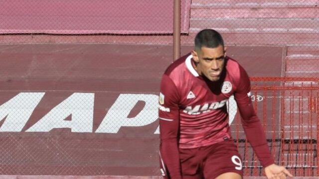 José Sand anotó un doblete el día de su cumpleaños ante Atlético Tucumán.