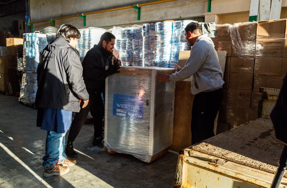 Llegaron nuevos equipos de calefacción a escuelas de Tierra del Fuego