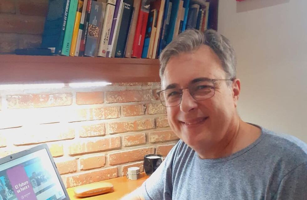 Luis Castellano retomó sus funciones haciendo “home office”