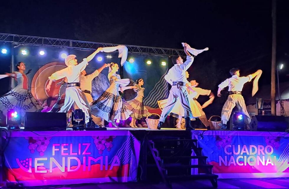 Con la coronación de las reinas de Cuadro Nacional y Goudge, comenzó la Vendimia en San Rafael