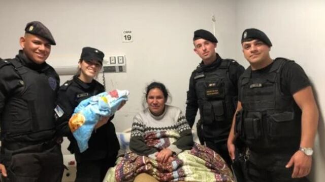 Policías ayudaron a dar a luz a una mujer en San Pedro.