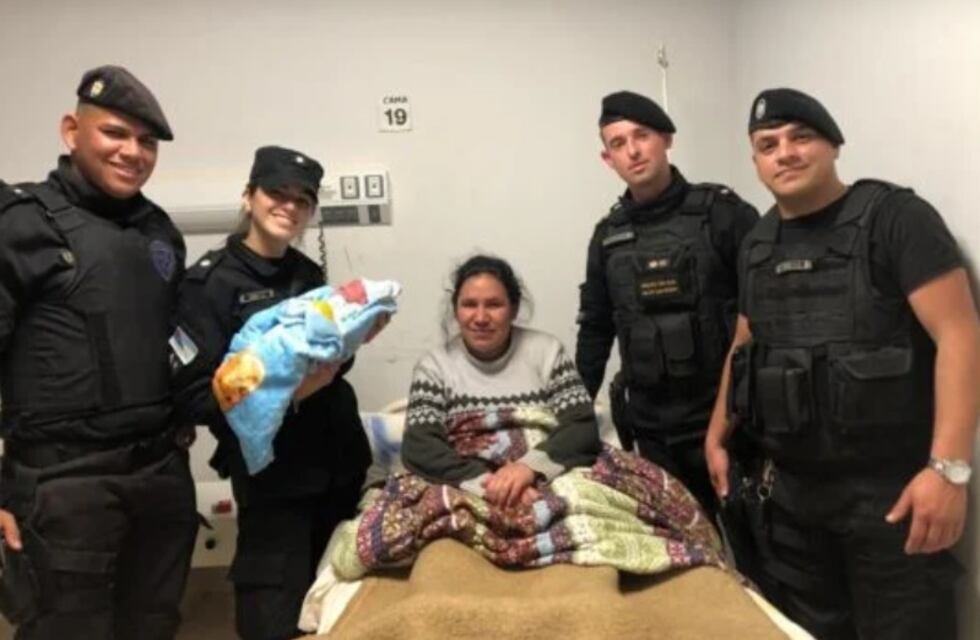 Policías ayudaron a dar a luz a una mujer en San Pedro
