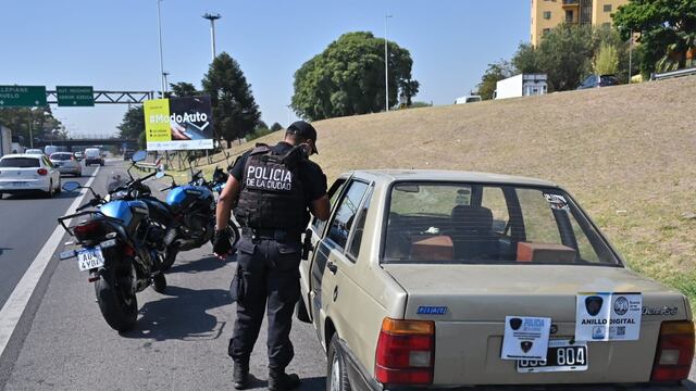 El auto recuperado por la Policía de la Ciudad .