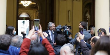 Alberto Fernández se despidió de los empleados de la Casa Rosada.