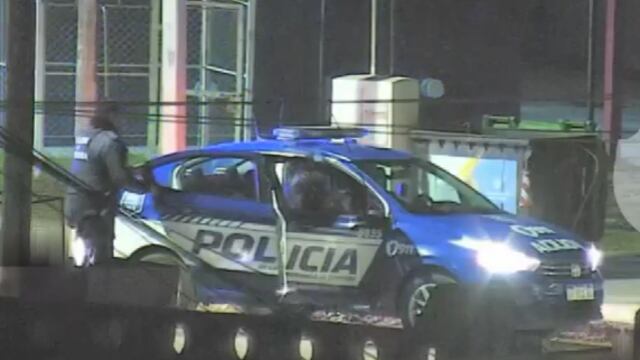 Los efectivos asistieron a la nena. (Captura 911/Policía)