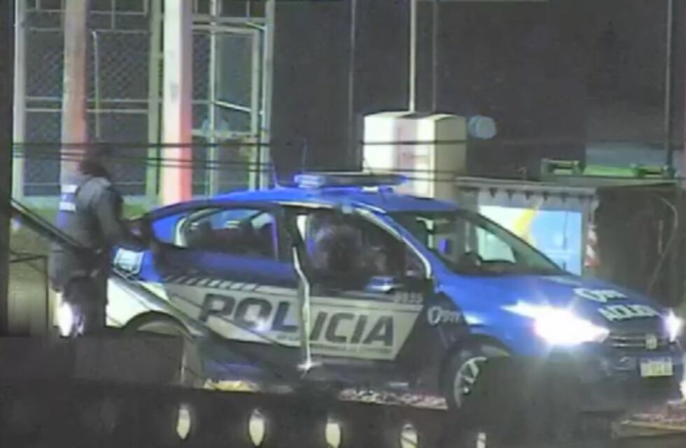 Video: policías reanimaron a un bebé de dos semanas que se estaba ahogando en Córdoba