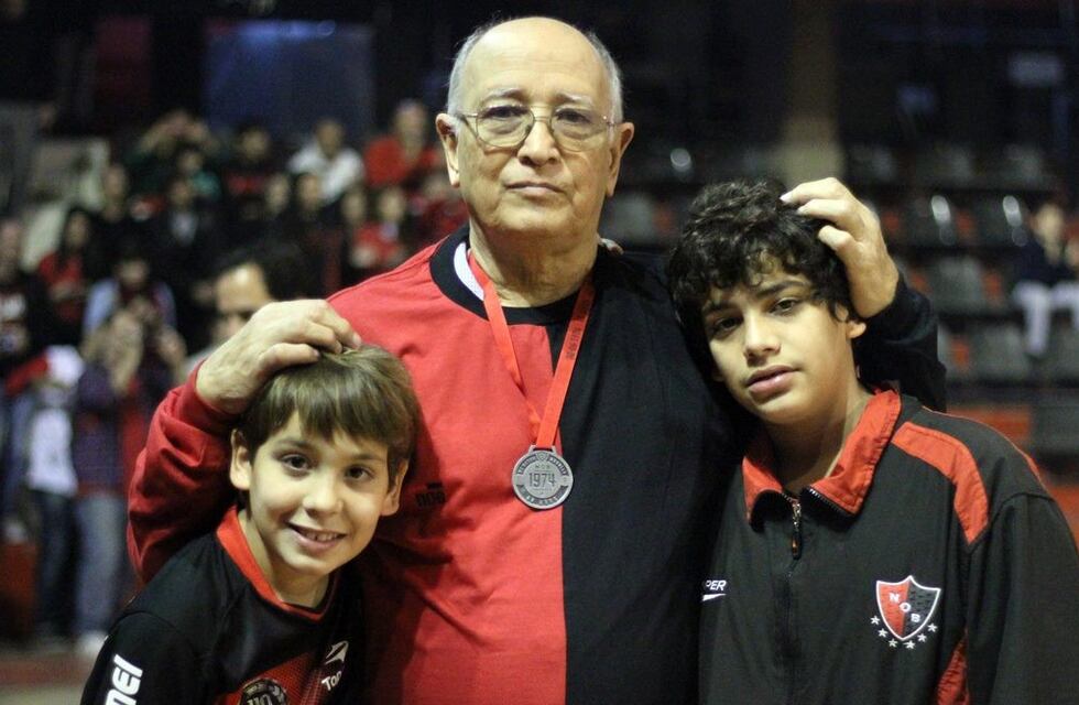 Newell’s y el fútbol argentino lloran la muerte del exdelantero Alfredo Obberti