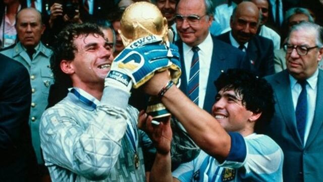 El arquero y Diego fueron protagonistas en el equipo dirigido por Carlos Salvador Bilardo. (@dtnerypumpido)