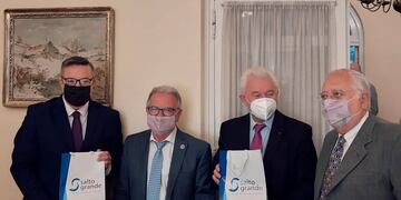 Salto Grande continúa gestionando la renovación del Complejo Hidroeléctrico