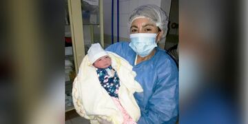 Lara nació en la ambulancia (Infohuella)