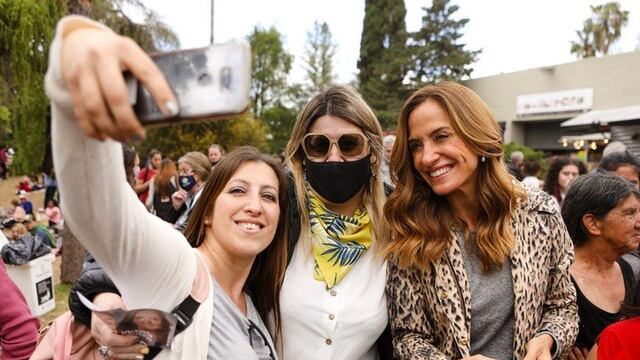 Victoria Tolosa Paz participó de la Fiesta de la Flor.