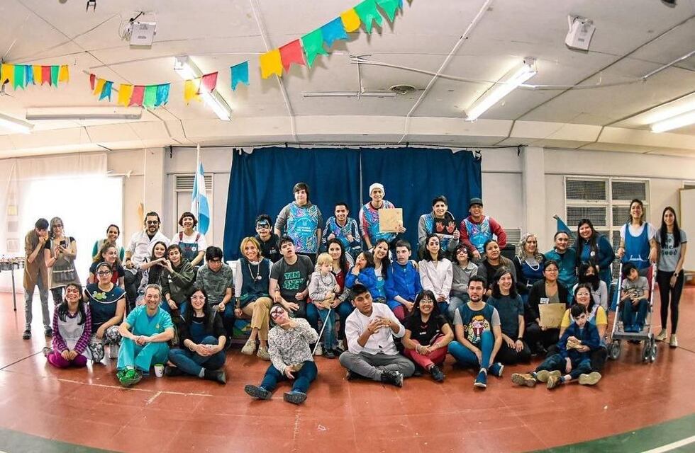 “La Familia del Tambor” compartió los festejos de la niñez en la escuela Kayú Chenén