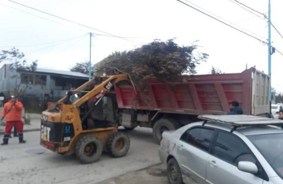 Ushuaia: Se realizan recolección de residuos voluminosos en los barrios