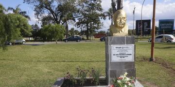 Refuncionalizaron el monumento a Raúl Alfonsín en Carlos Paz.