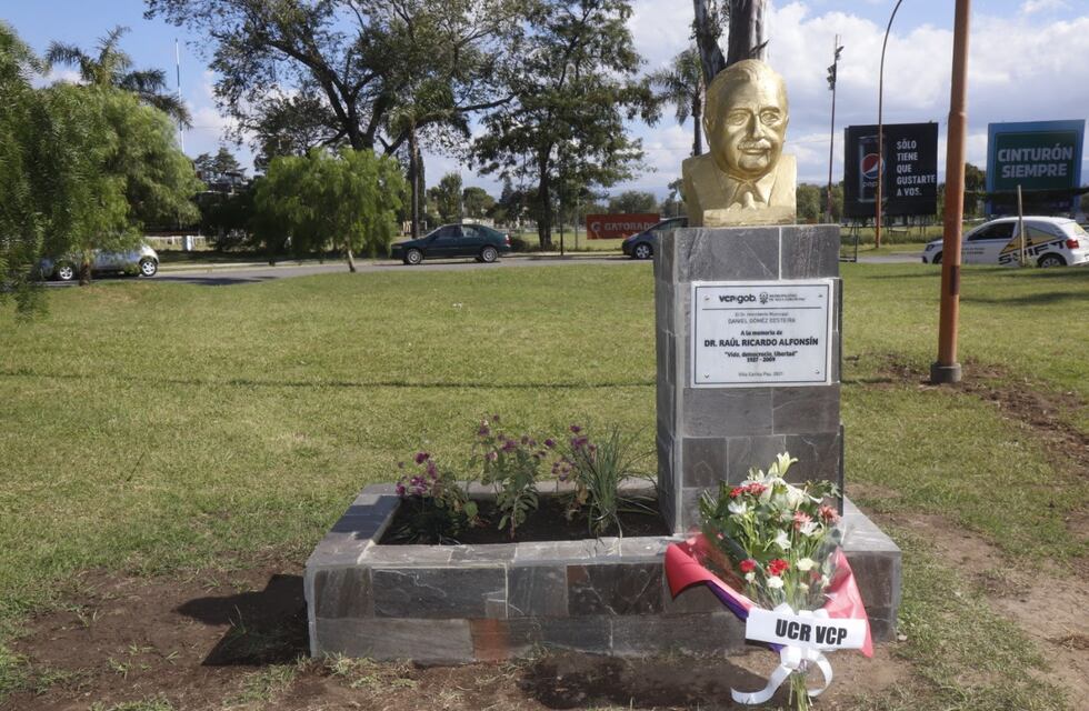 Refuncionalizaron el monumento a Raúl Alfonsín en Carlos Paz