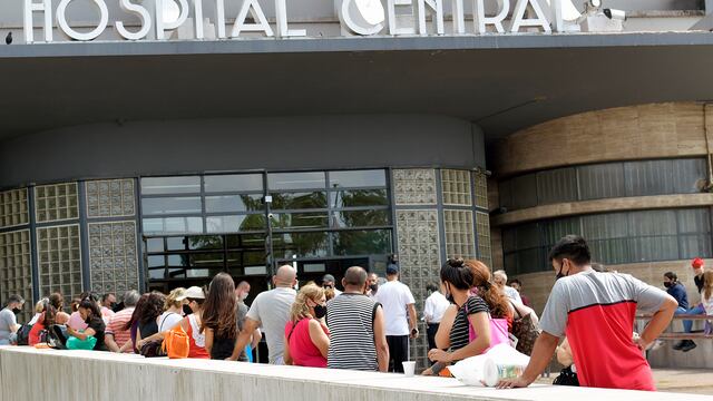 El Gobierno Nacional manifestó que por la situación actual de casos positivos de coronavirus, no se puede hablar todavía que esta enfermedad se haya convertido en endémica.