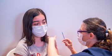 Más de 18 mil niños y adolescentes se vacunaron en Bahía Blanca.