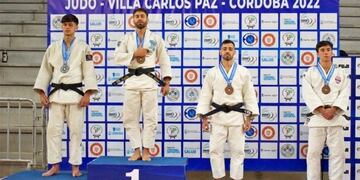 Karim Adarvez campeón Sudamericano.