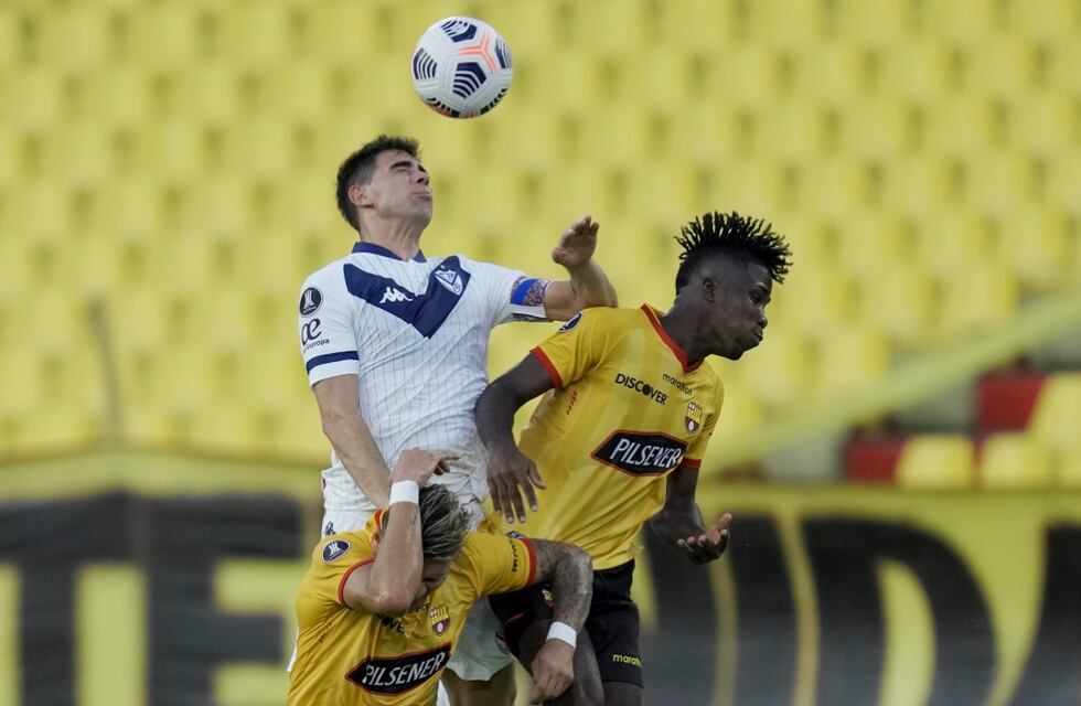 Copa Libertadores: Vélez perdió 3-1 ante Barcelona y se quedó afuera del certamen