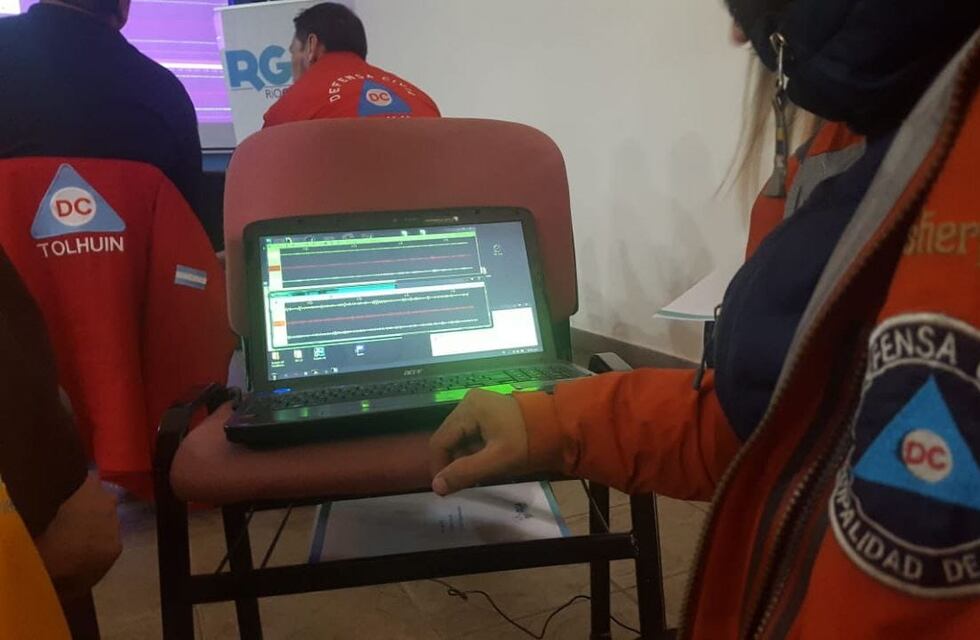 Defensa Civil Ushuaia avanza en capacitaciones y perfeccionamiento en el monitoreo de sismicidad