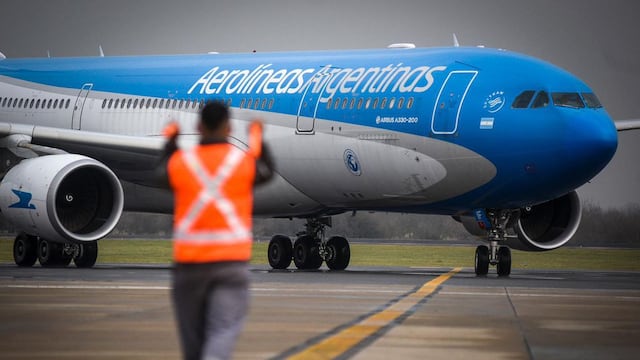 Aerolíneas Argentinas decidió encarecer sus vuelos de cabotaje. Foto: Archivo.