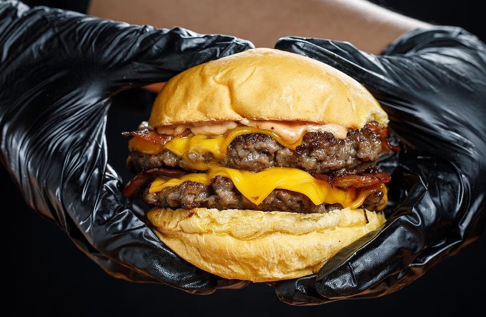 Un local gastronómico de Córdoba entregará hamburguesas gratis a cambio de un ingenioso desafío
