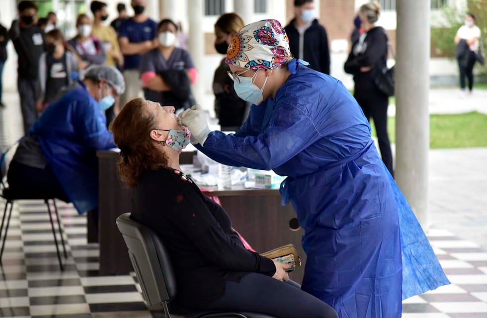 Coronavirus en Córdoba: dos muertes y 83 casos positivos, ninguno con la variante Delta