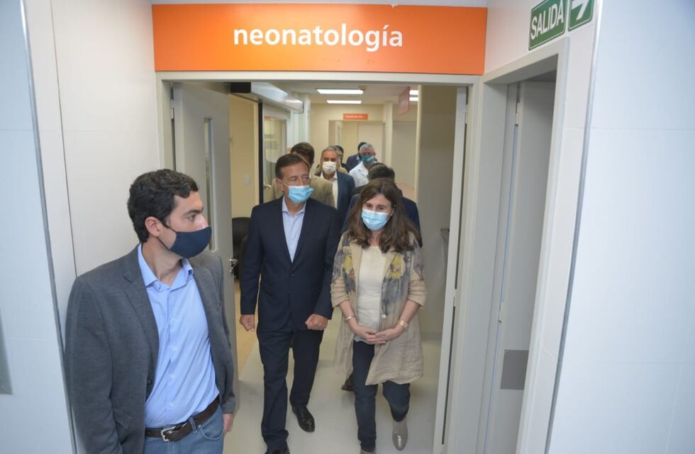 El Gobernador cortó las cintas en el renovado y ampliado hospital Schestakow