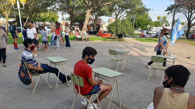 Juntos por el Cambio realizó una clase abierta en la Plaza Pizzurno