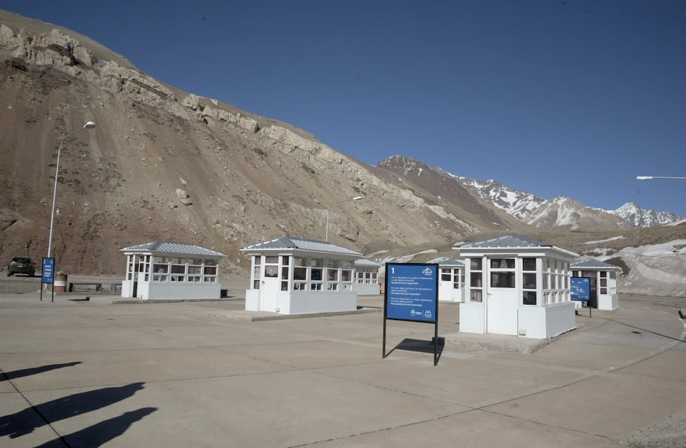 Chile no abrirá el Paso Cristo Redentor durante octubre