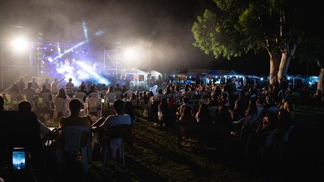 La música invadió la Bodega Faraón en General Alvear.