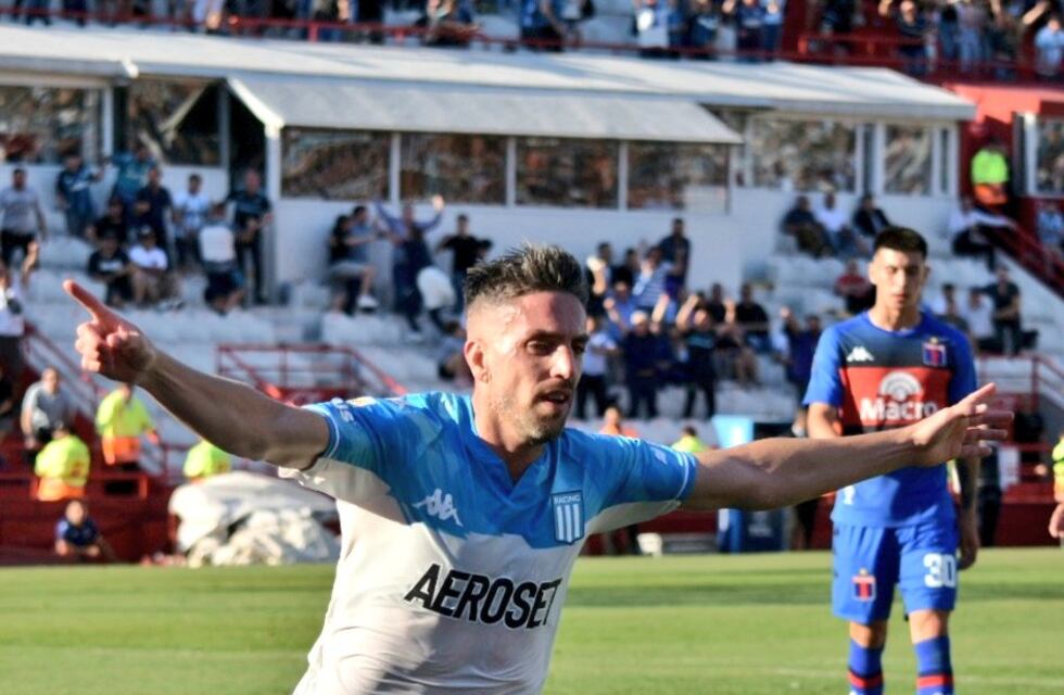 Racing le ganó un partidazo a Tigre en el Ducó y se metió de lleno al Trofeo de Campeones